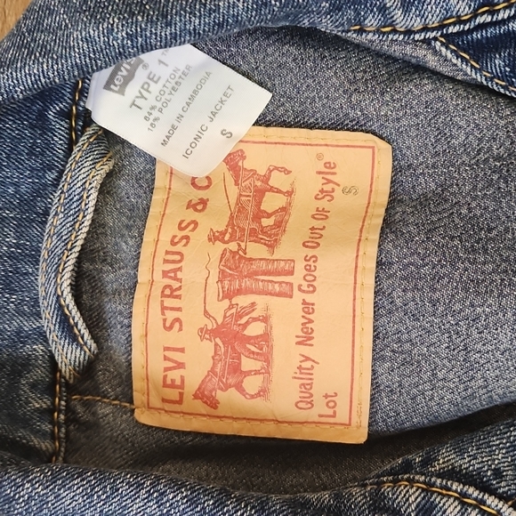 Levis sz S Type 1 Iconic Denim Jacket Blue Jean - Picture 2 of 5